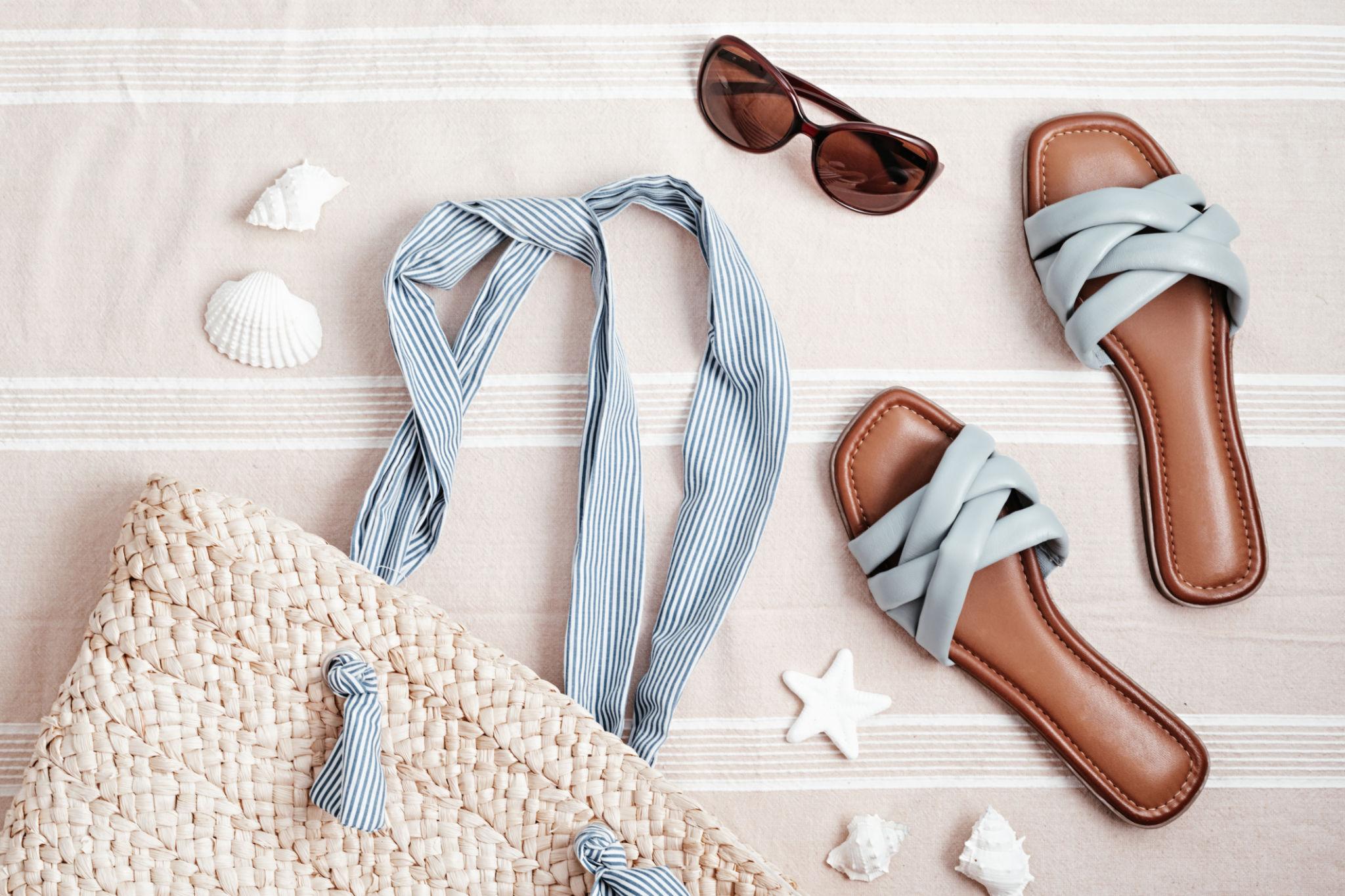 Що взяти у відпустку жінці plus size